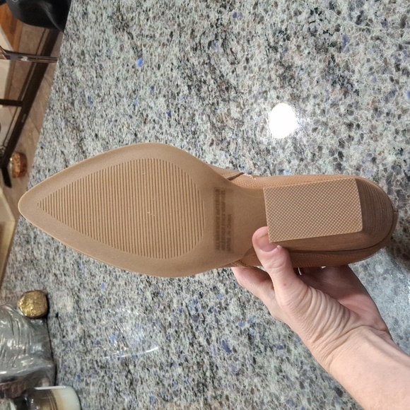 "DOLCE VITA" SZ. 7.5, KOOLEY ANKLE BOOTIES. NWOT. NEVER WORN! - Picture 13 of 16